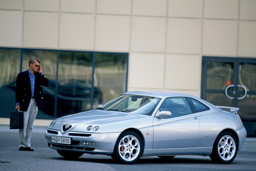  Alfa Romeo GTV (916C) 1998 года  (WW) (фото 8 из 11)